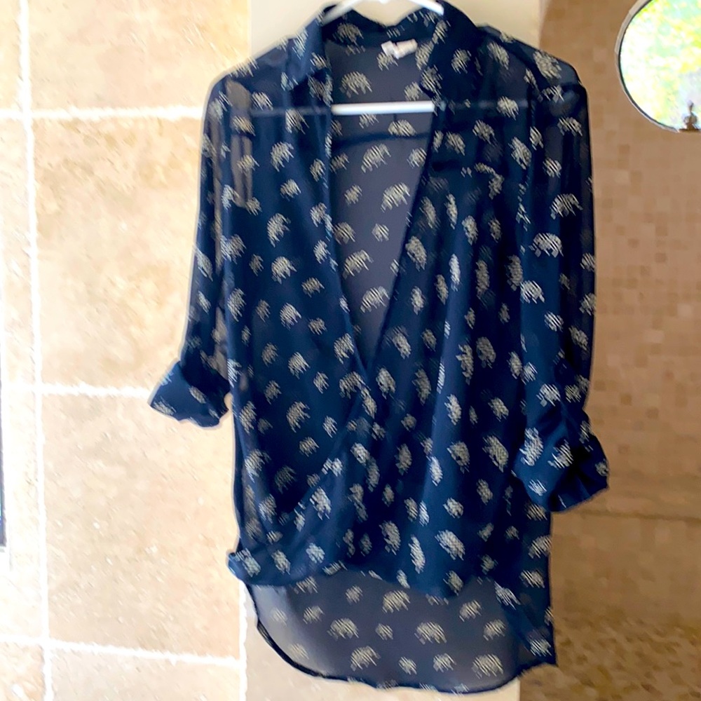Sheer tribal print hi low blouse, great with jeans!